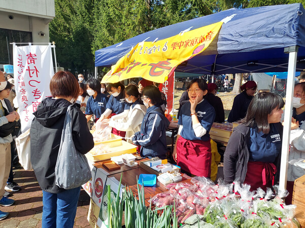 文化祭、産業まつりなどでの販売の様子2